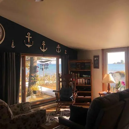 The Huron Hutch